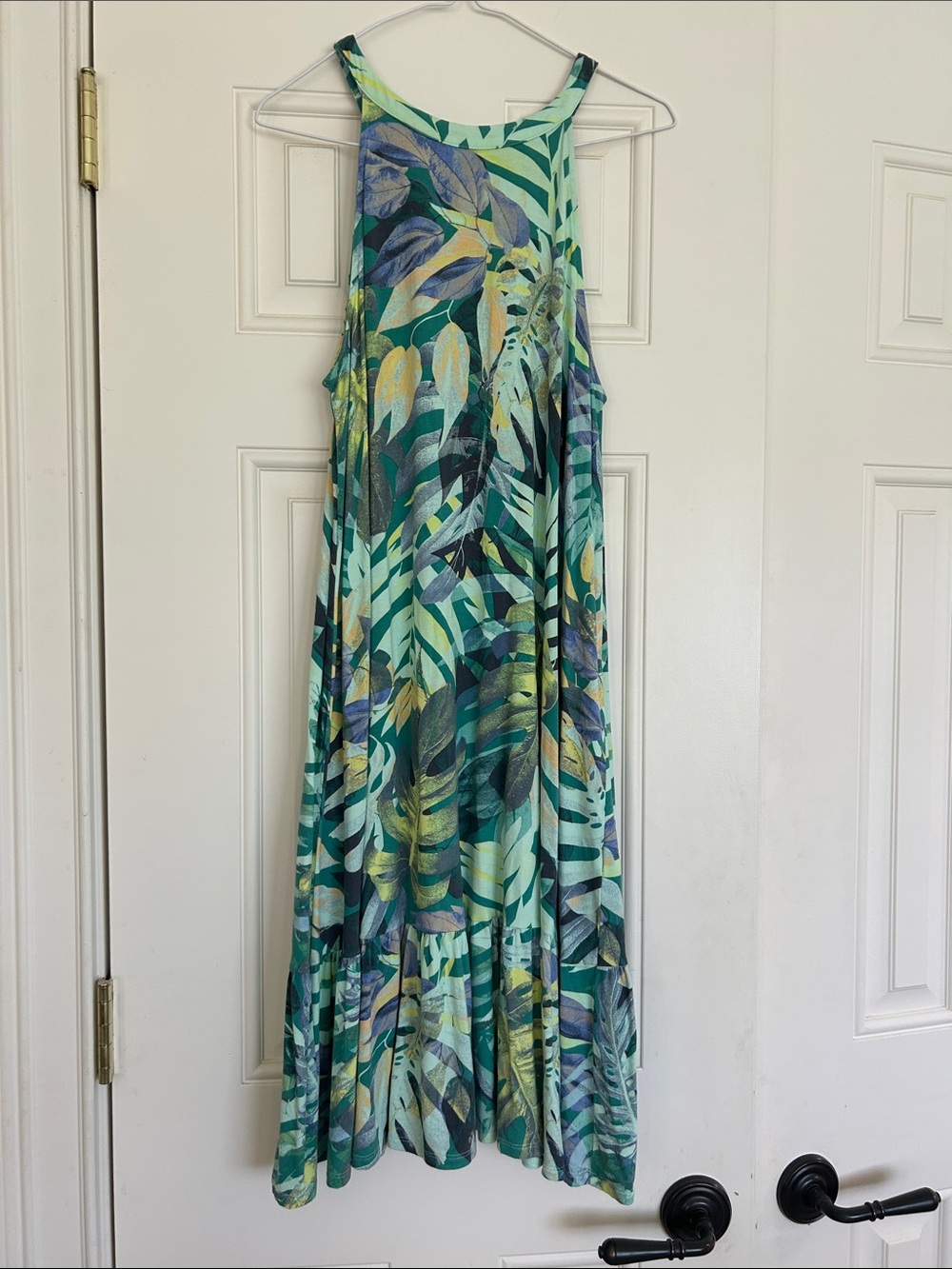 Tropical Leaf Print Maxi Dress in Teal and Green